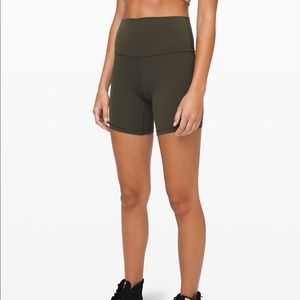 “Lululemon” Align Short 6"